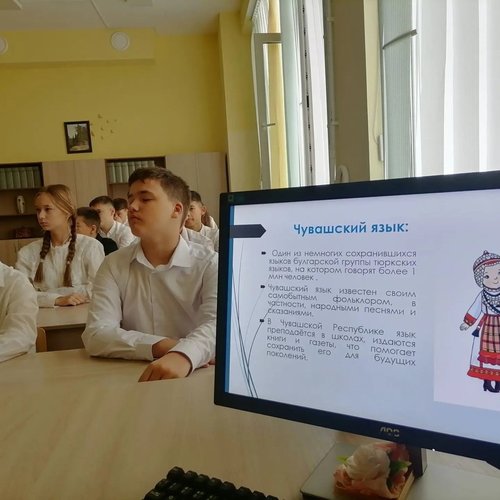 От Волги до Камчатки: в школе №1 проходит творческая неделя языков народов России