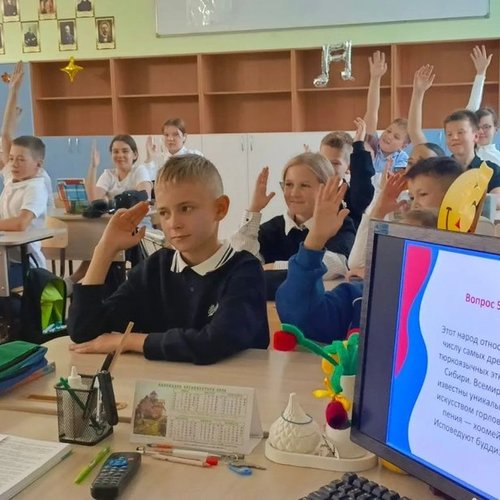 От Волги до Камчатки: в школе №1 проходит творческая неделя языков народов России