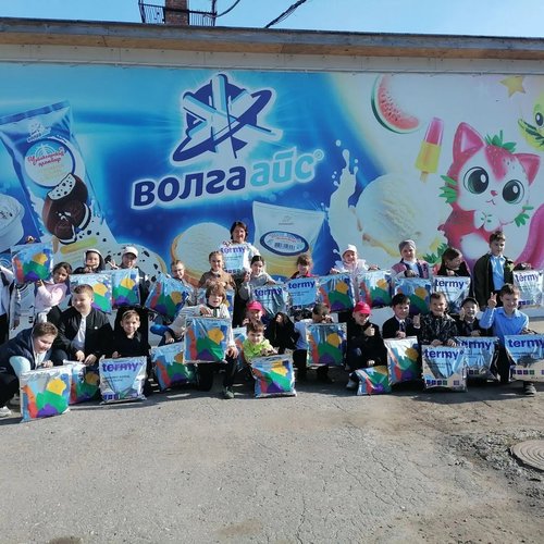 Урок прохлады и высоких температур: 3В класс изучил производство мороженого на заводе «Волга Айс»