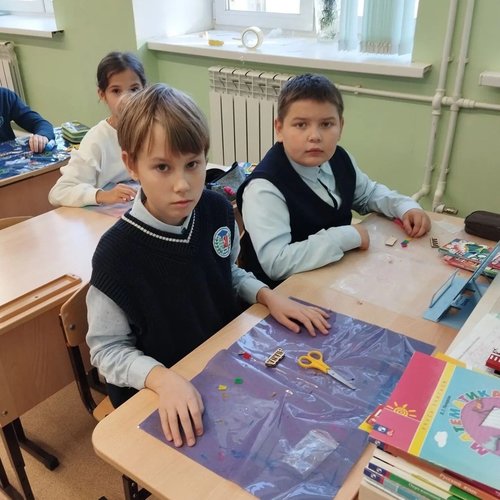 🎁 Подарок, который всегда с тобой: 4 «К» класс готовит сюрпризы ко Дню отца!