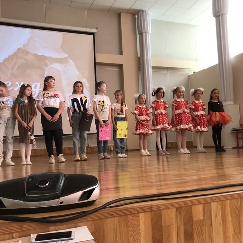«Между нами, девочками» среди параллели 4-ых классов.