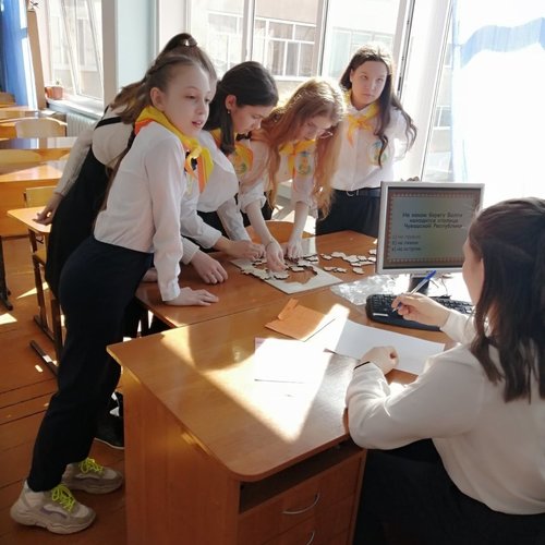 Городской конкурс " Ҫӗр пин тӗлӗнтермӗш ҫӗршывӗнче"