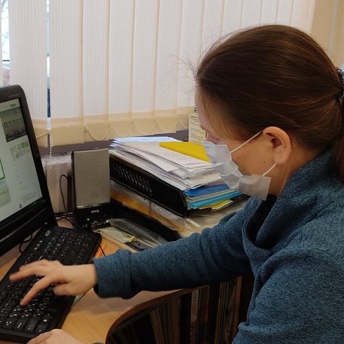 А мы продолжаем учиться online