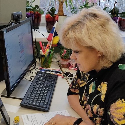 А мы продолжаем учиться online