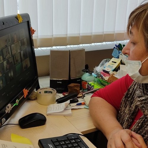 А мы продолжаем учиться online