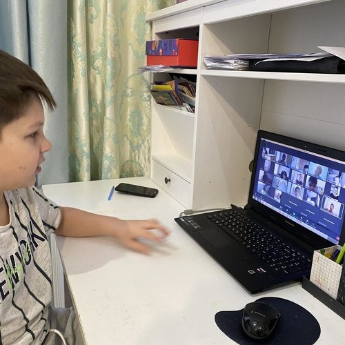 А мы продолжаем учиться online