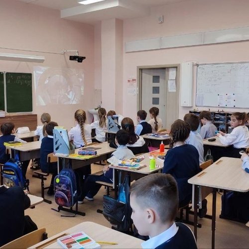 4Ж принял участие во Всероссийском онлайн-уроке "День с космонавтом