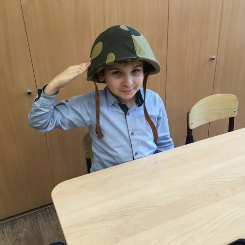Встреча 2 "К" класса с историком краеведом Васильевым Евгением Николаевичем. 