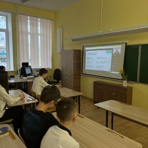 Ученики МАОУ «СОШ №1» продолжают участвовать в весенней сессии всероссийских онлайн-уроков по финансовой грамотности.
