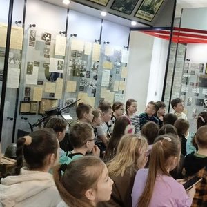 4Б на экскурсии "Вещмешок для солдата"