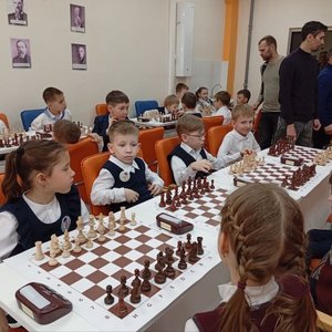 Команда СОШ 1 - участники регионального этапа Всероссийских командных соревнований по шахматам "Дебют"