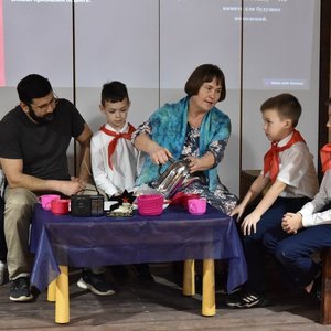 Фестиваль иммерсивных спектаклей для непрофессиональных семейных коллективов