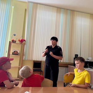 Профилактическая беседа с воспитанниками пришкольного лагеря "Про-детство"
