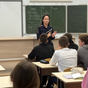 Профилактическая беседа по ПДД с инспектором ГАИ