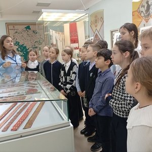 3Б класс в Музее чувашской вышивки