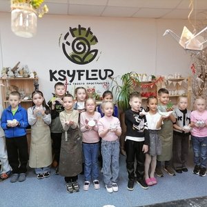  1В класс на мастер-классе в художественной мастерской "КсюФлер"