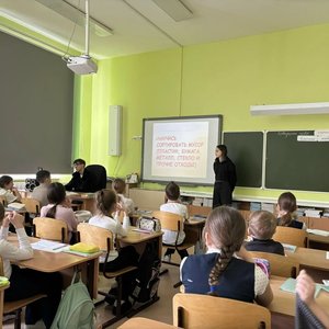 С заботой о будущем: студенты Чебоксарского кооперативного института провели экологическую игру для школьников! 