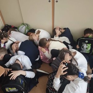 Безопасность превыше всего: школьная тренировка по действиям в чрезвычайных ситуациях