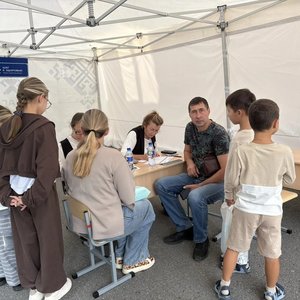 Здоровье начинается здесь: как в СОШ №1 прошёл мобильный медпункт «Детский доктор»