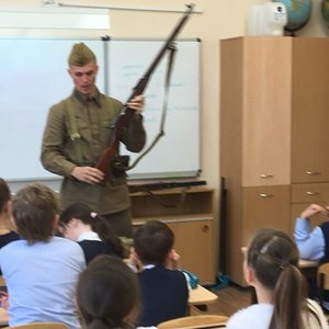 Встреча 2 "К" класса с историком краеведом Васильевым Евгением Николаевичем. 