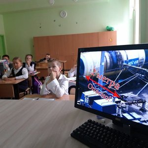 БЕЗОПАСНОСТЬ НА ЖЕЛЕЗНОЙ ДОРОГЕ